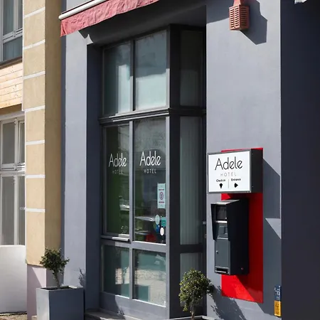 Adele Am Alex Berlim