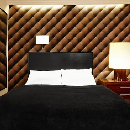 Hotel Adele Am Alex 3*