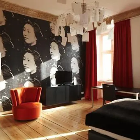 Hotel Adele Am Alex 3*