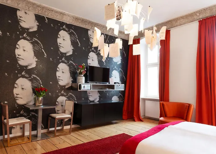 Hotel Adele Am Alex 3*