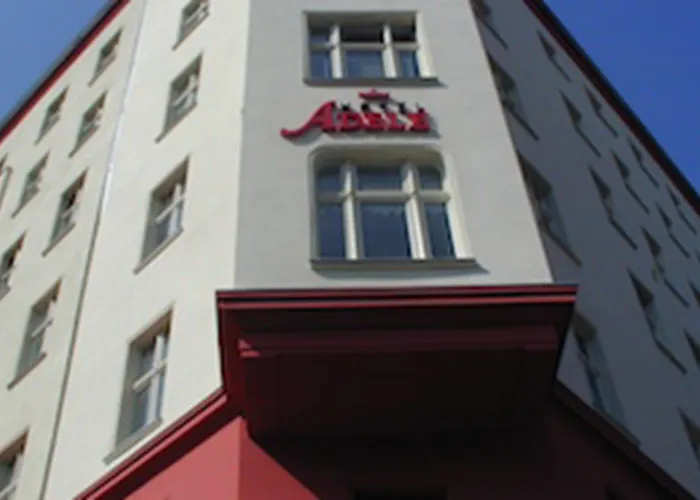 Adele Am Alex Berlin