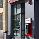 Adele Am Alex برلين