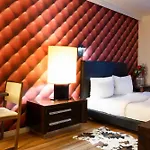 Hotel Adele Am Alex