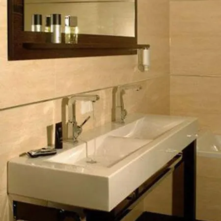 Adele Am Alex Hotel 3*