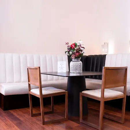 Hotel Adele Am Alex Berlin