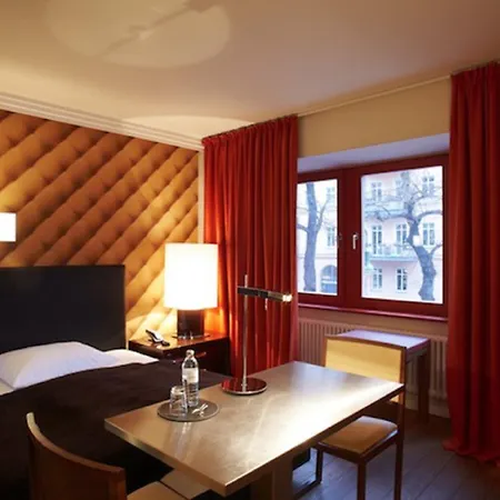 Adele Am Alex Hotel Berlino
