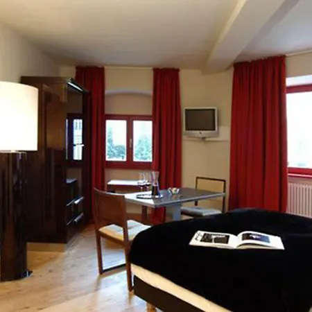 Hotel Adele Am Alex 3*