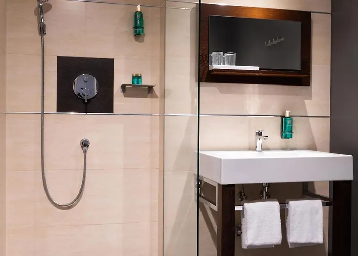 Adele Am Alex 3* ベルリン