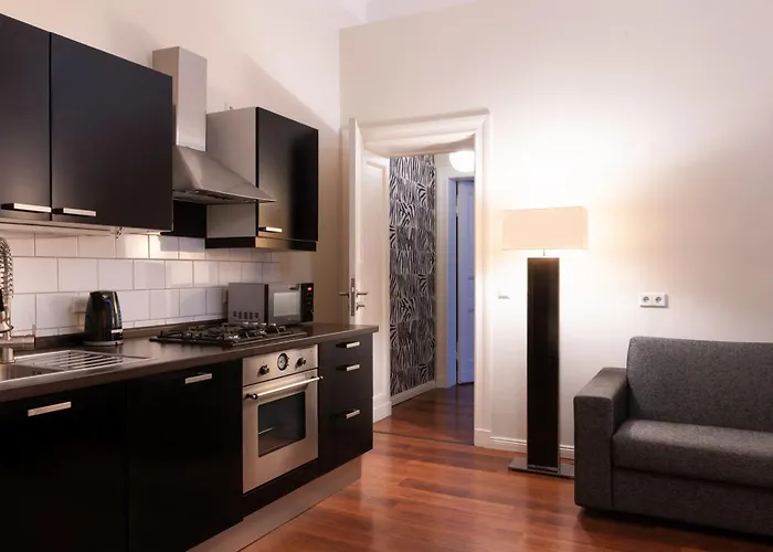 Hotel Adele Am Alex 3*