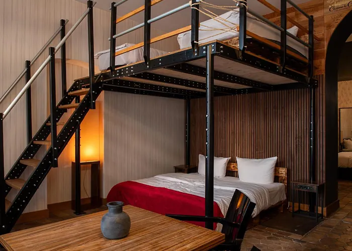 Hotel Adele Am Alex 3*