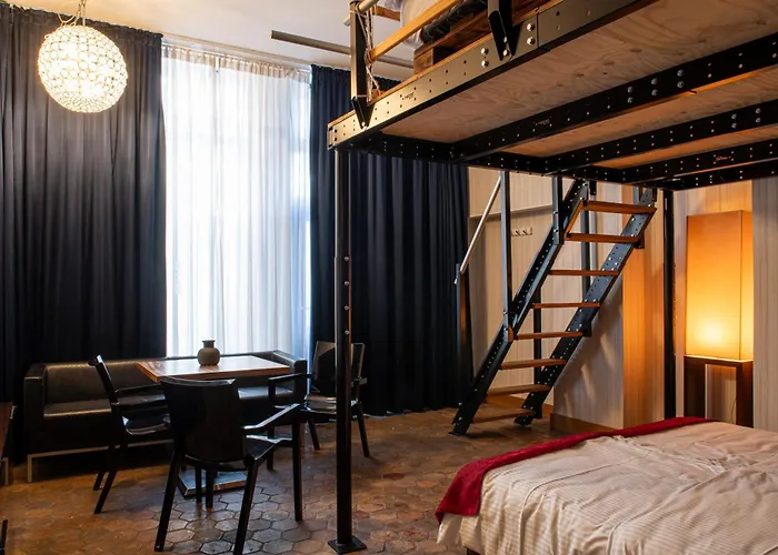 Adele Am Alex ベルリン