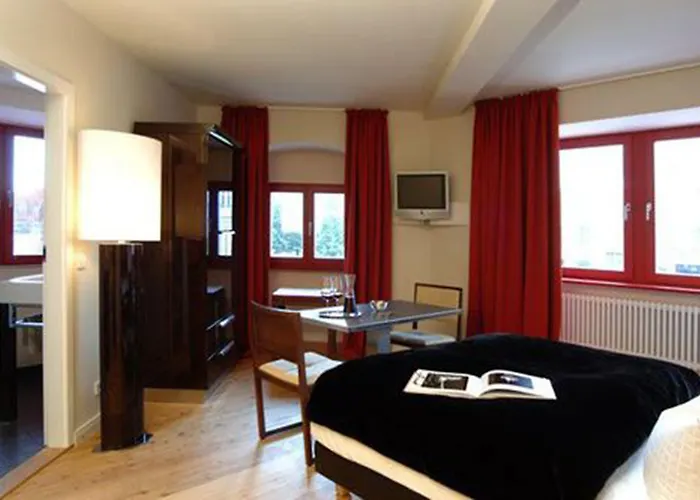 Hotel Adele Am Alex 3*