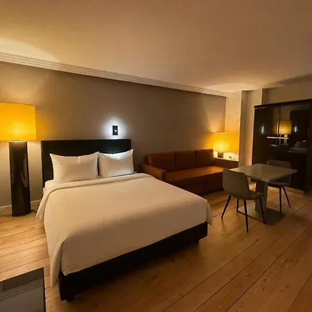 Hotel Adele Am Alex 3*