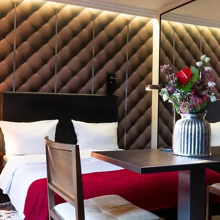 酒店 Adele Am Alex